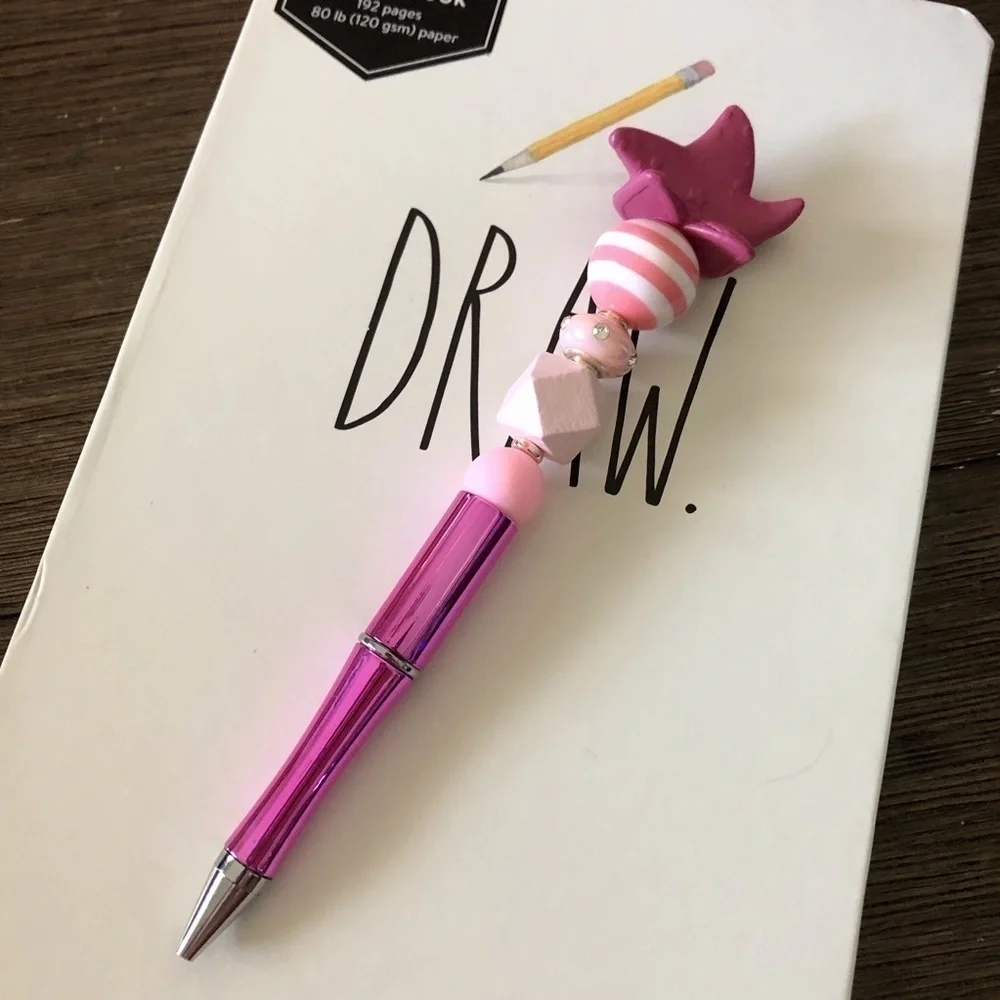 Disney Doorables: Finding Nemo: Peach handmade beaded pen